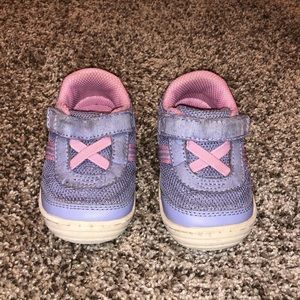 Stride rite toddler sneakers sz 4 lavender